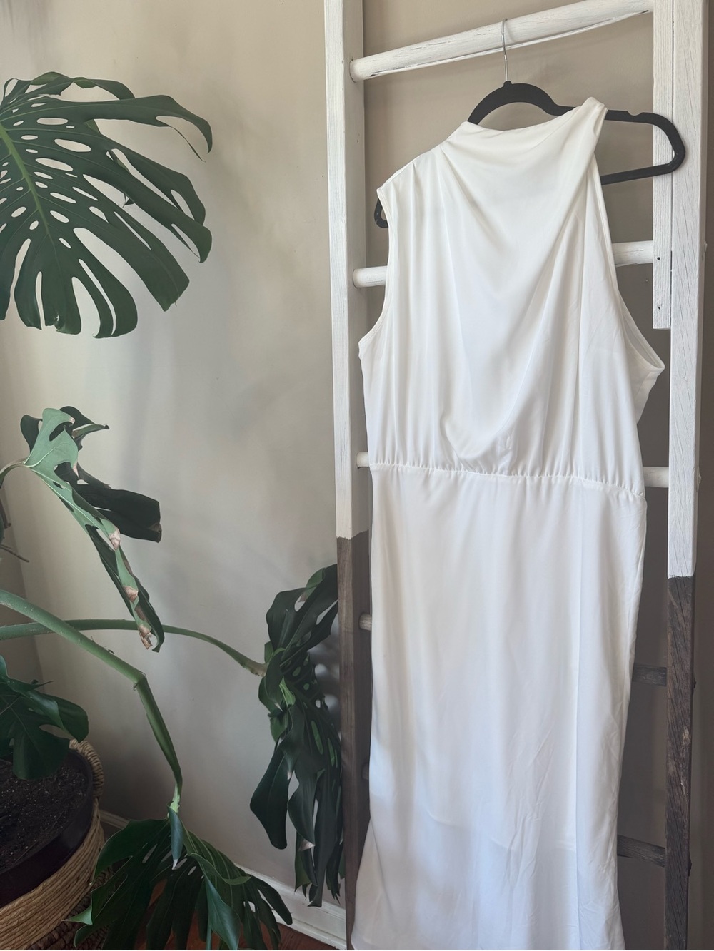 Sleeveless White Maxi Dress